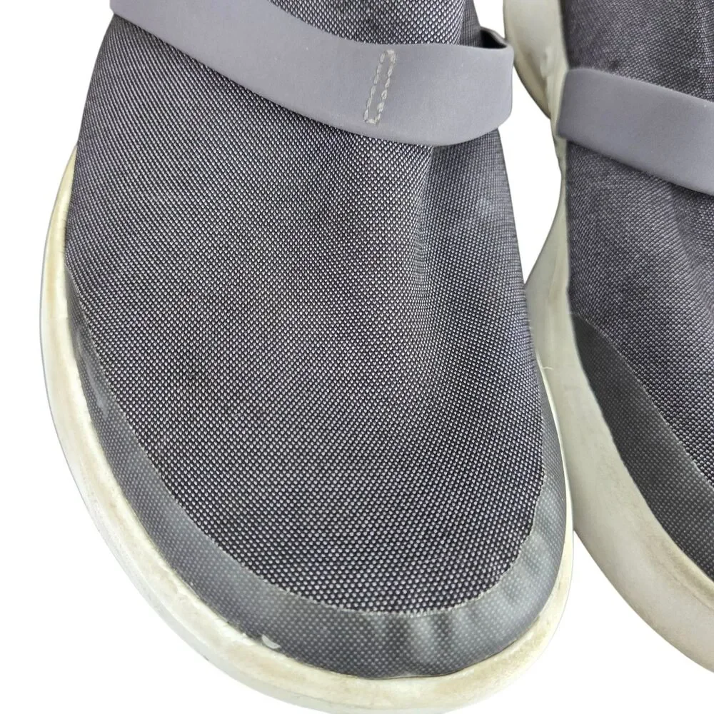 OOFOS Oomg Women's 10 Gray White Recovery Sneakers Slip-On Low Top Comfort Shoes